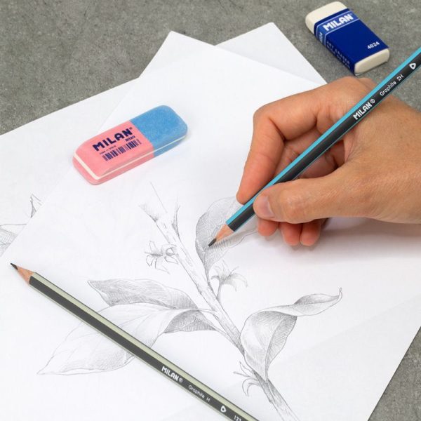 Milan_Triangular H Graphite Pencils